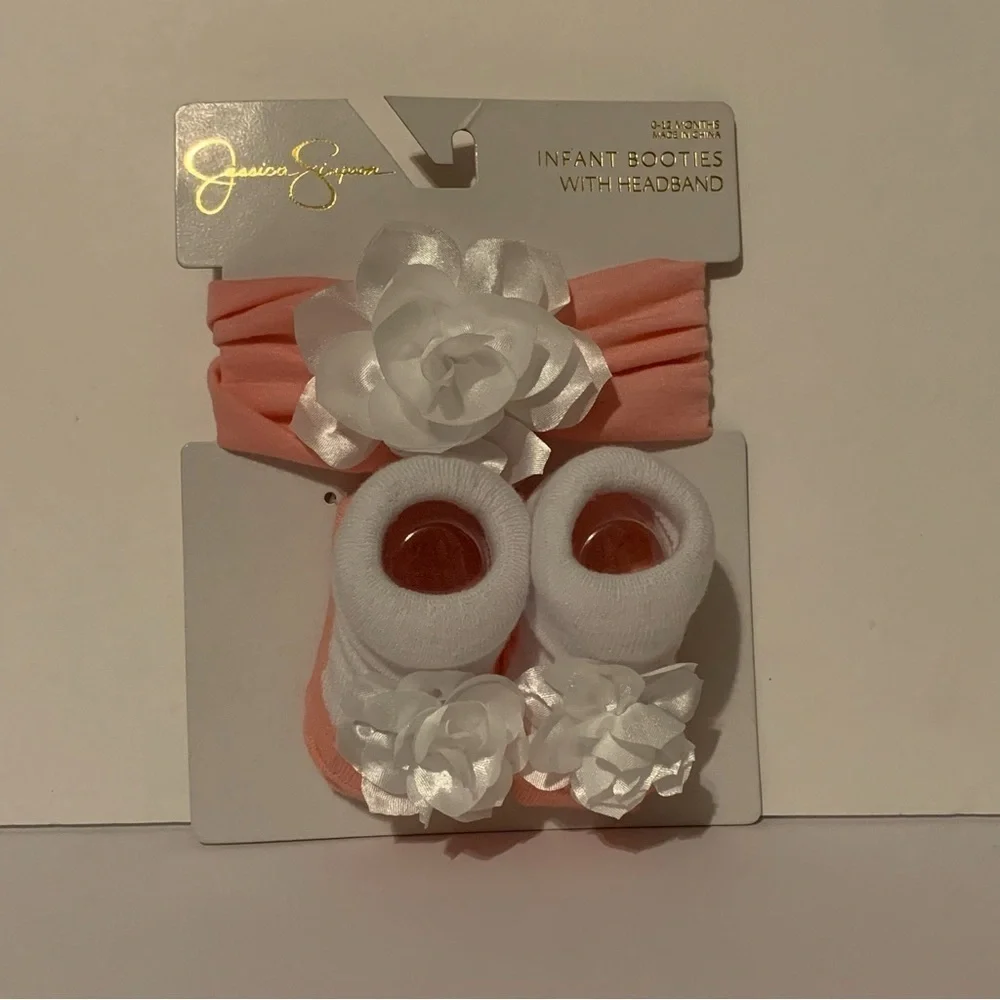 NWT. Jessica Simpson Infant Booties and Headband Set